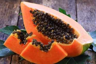 পাকা পেঁপে খাওয়ার উপকারিতা