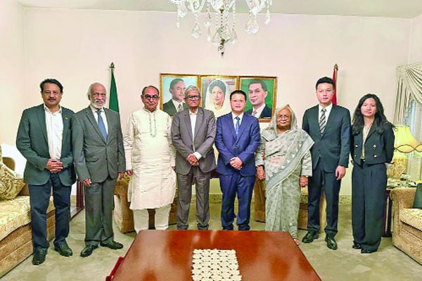 চীনের রাষ্ট্রদূতের সাথে বিএনপির সৌজন্য সাক্ষাৎ