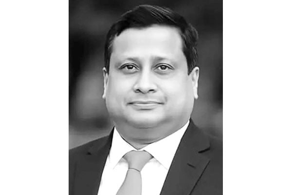 দেশ কাঁপানো ৩৬ দিন