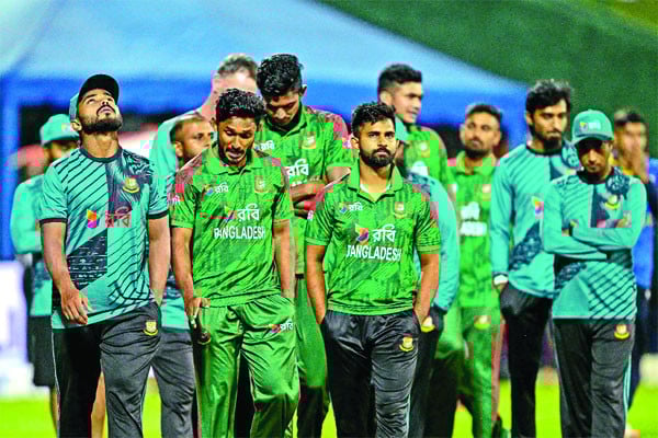 হলো না ইতিহাস গড়া