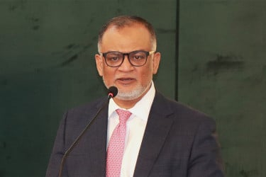 যুক্তরাষ্ট্রের সঙ্গে শুল্ক আলোচনা বুধবার, ভালো কিছুর প্রত্যাশা