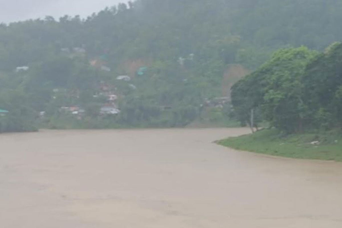 টানা বৃষ্টিতে বান্দরবানের জনজীবনে অস্বস্তি