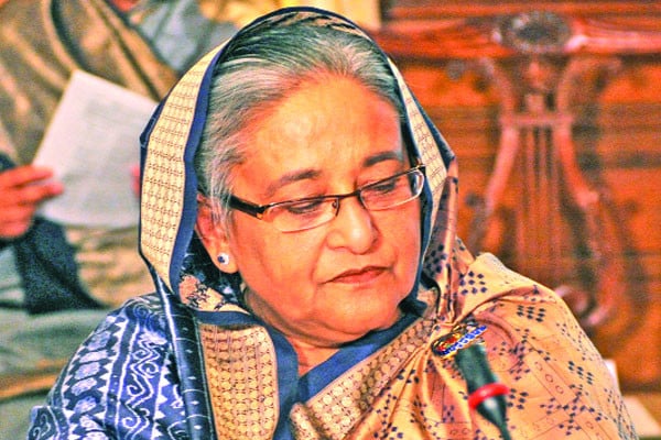 ৩০ মিনিটে ৫২ জনকে হত্যা