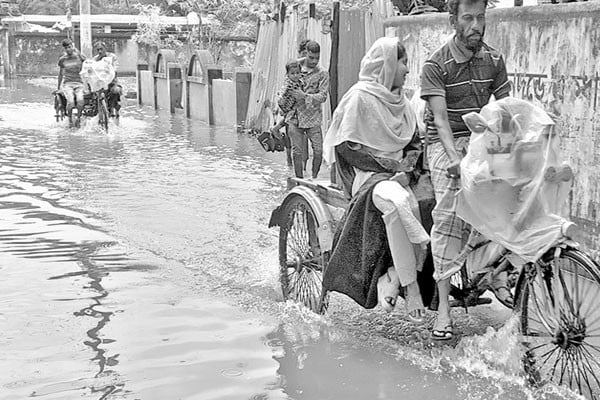 পানিবন্দি ২ হাজার পরিবার রান্না বন্ধ