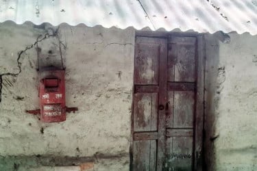 স্বাধীনতার পূর্বে স্থাপিত পোস্ট অফিসের বেহাল দশা