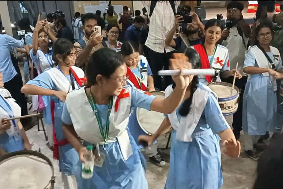 ভিকারুননিসায় কমেছে জিপিএ-৫, বেড়েছে ফেল