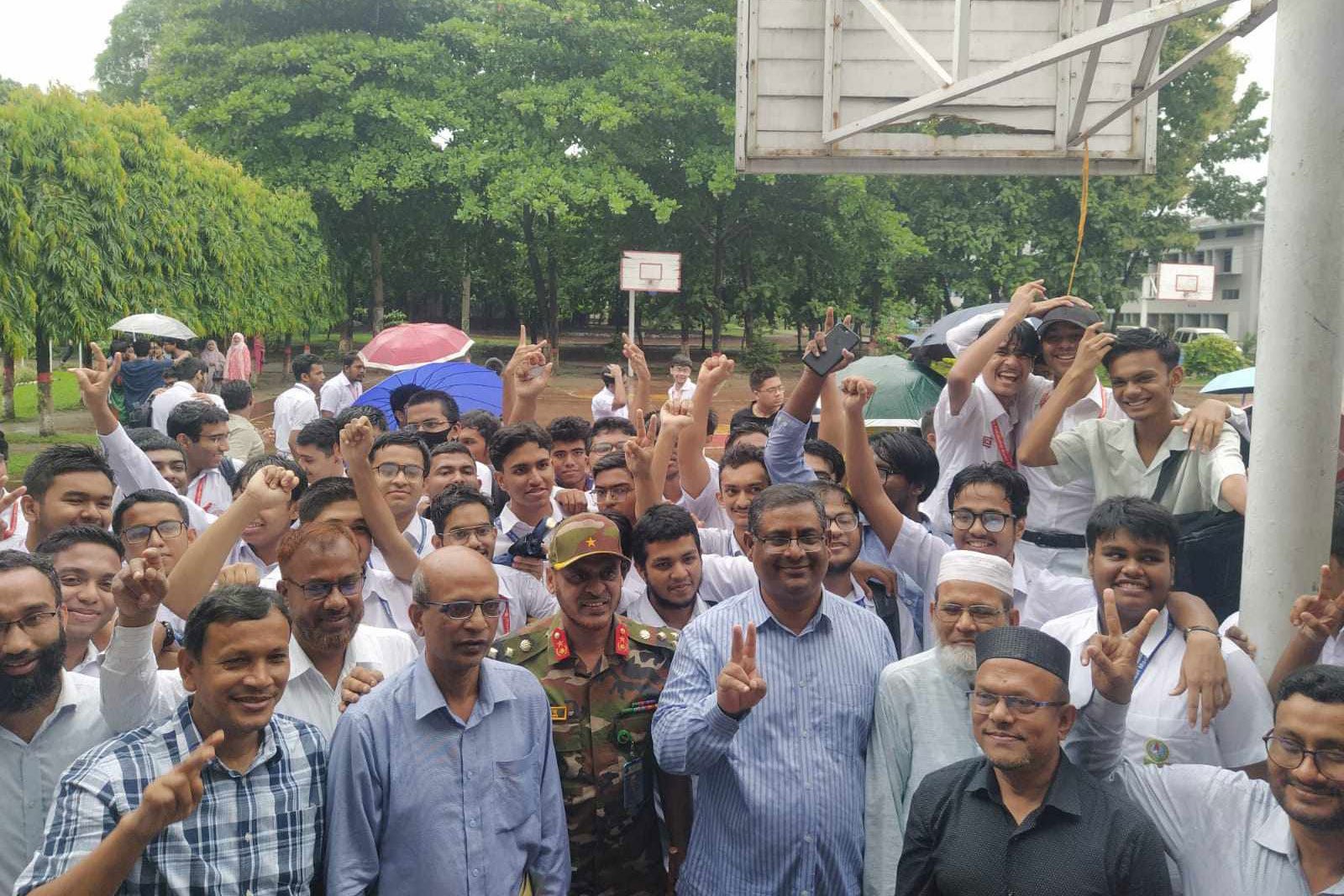এসএসসি পরীক্ষায় ঢাকা রেসিডেনসিয়াল মডেল কলেজের সাফল্য