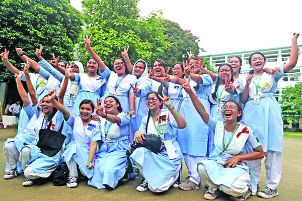 রেকর্ড ৩২ শতাংশ ফেল