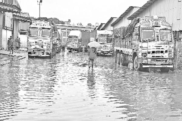 বন্দরে কেন এত জলাবদ্ধতা!