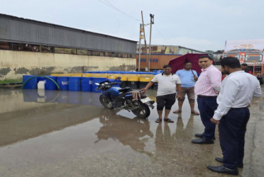 বেনাপোল বন্দরে জলাবদ্ধতায় কমিটি গঠন