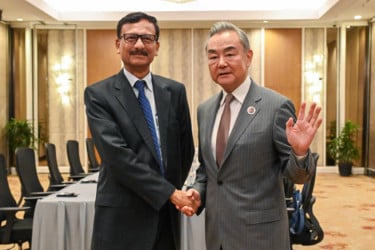 চীন সবসময় বাংলাদেশের বিশ্বস্ত বন্ধু হতে চায় : ওয়াং ই