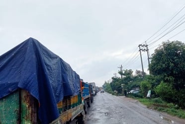 ঢাকা-সিলেট মহাসড়কের ব্রাহ্মণবাড়িয়ায় দিনভর যানজট