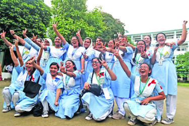 রেকর্ড ৩২ শতাংশ ফেল