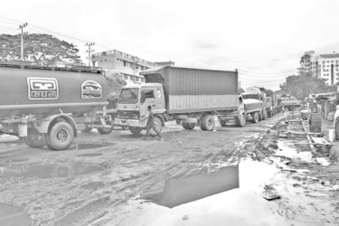 ৩৪ কিলোমিটার যানজট