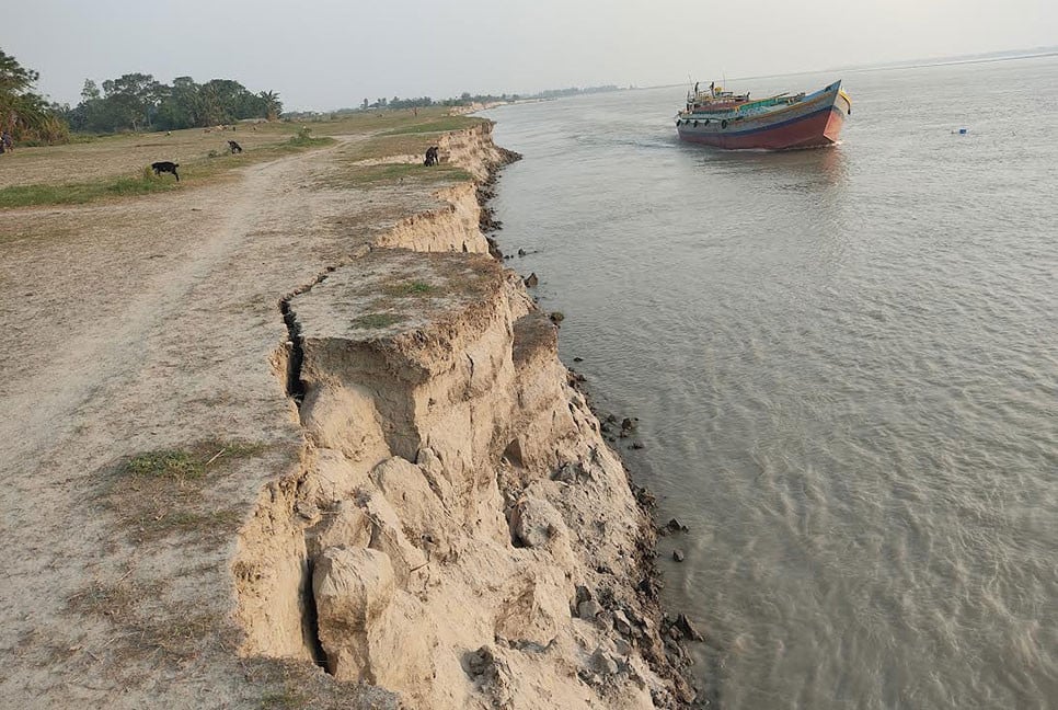 সিরাজগঞ্জে যমুনায় পানি বাড়ছে
