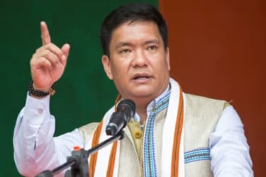 ব্রহ্মপূত্রের ওপর চীন বাঁধ নয়, ‘ওয়াটার বোমা’ তৈরি করছে : অরুণাচলের মুখ্যমন্ত্রী