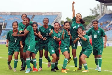 শ্রীলঙ্কার জালে ৩ গোল দিয়ে বিরতিতে বাংলাদেশ