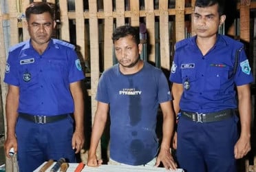 গাইবান্ধায় মাদক ব্যবসায়ী গ্রেফতার