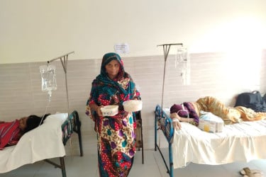 শিবচরে সরকারি হাসপাতালে রোগীদের খাবার দিতে বিলম্ব, স্বজনদের ক্ষোভ