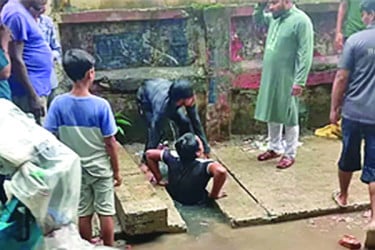 নালায় পড়ে শিশুর মৃত্যু দায় নেই চসিকের!