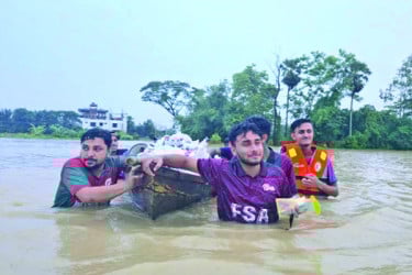 ফেনী জেলার বিভিন্ন এলাকা পানির নিচে