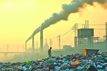 দূষণ ঠেকাতে গলদ্ঘর্ম
