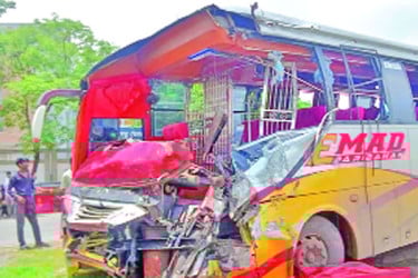 রাজপথ যেন মরণফাঁদ