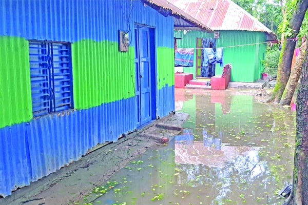 বন্যা পরিস্থিতির কিছুটা উন্নতি