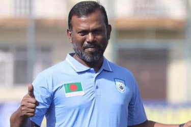 মারুফুলের হাতেই থাকছে আবাহনীর দায়িত্ব
