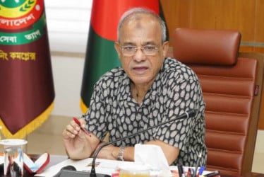 ব্যবসায়ীকে হত্যার ঘটনায় ব্যবস্থা নিচ্ছে আইনশৃঙ্খলা বাহিনী: স্বরাষ্ট্র উপদেষ্টা