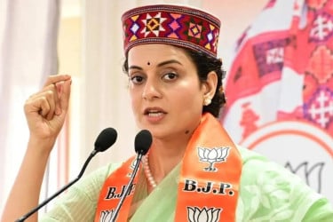 “বেতন কম, খরচ বেশি”— রাজনীতি নিয়ে হতাশ কঙ্গনা