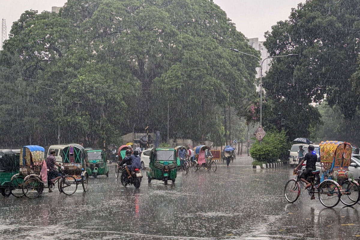 সারা দেশে বৃষ্টির আভাস, তাপমাত্রা কমতে পারে ২ ডিগ্রি