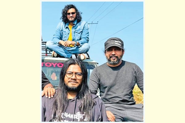 শিরোনামহীনের ‘কতদূর’