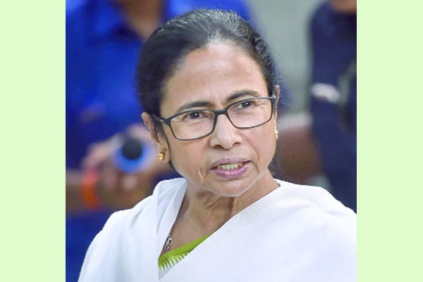 প্রতিবাদে রাজপথে নামছেন মমতা