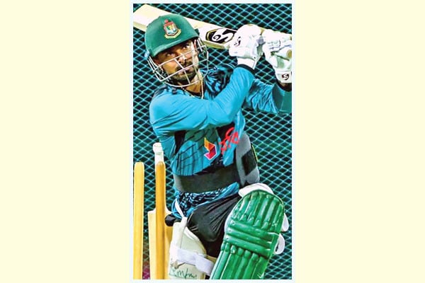 শেষ ভালোর অপেক্ষায় বাংলাদেশ