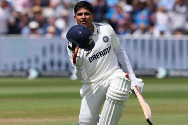দ্রাবিড়কে ছাড়িয়ে গিল, টেস্ট সিরিজে গড়লেন নতুন রেকর্ড