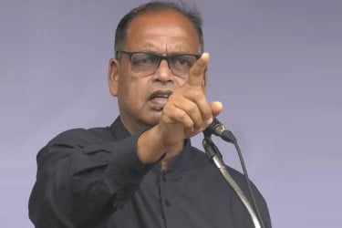 নির্বাচন বানচাল করতে পরিকল্পিতভাবে মিটফোর্ডে হত্যাকাণ্ড : দুদু