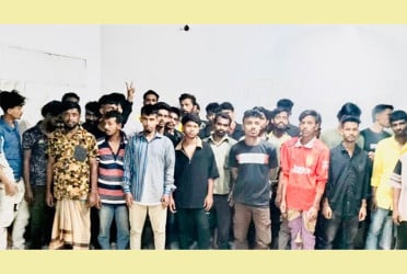 রাজধানীর মোহাম্মদপুরে বিশেষ অভিযানে গ্রেফতার ৩৫