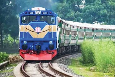 নেত্রকোনার ট্রেনে কাটা পড়ে নারীর মৃত্যু