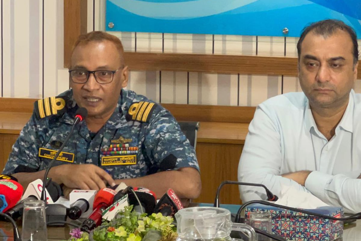 চসিকে বর্জ্য অপসারণে নীতিমালার বাইরে টাকা আদায় করা যাবে না