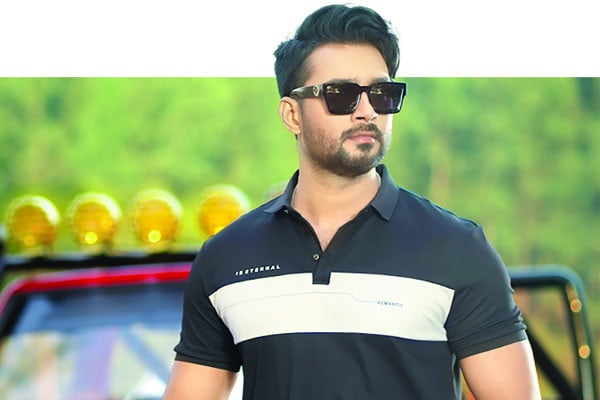 কখন থেকে সানগ্লাস