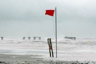 সমুদ্রবন্দরে ৩ নম্বর সতর্ক সংকেত
