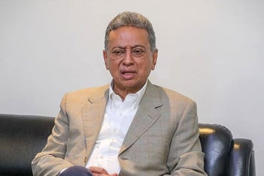 মার্কিন শুল্কের চাপ নিয়ে ব্যবসায়ীরা উদ্বিগ্ন : আমীর খসরু