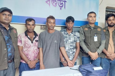 বগুড়ায় চাঞ্চল্যকর শ্বশুর-পুত্রবধূকে হত্যার রহস্য উদঘাটন