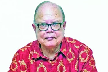 ১৫ টাকা কেজির চাল পাবে ৫৫ লাখ পরিবার