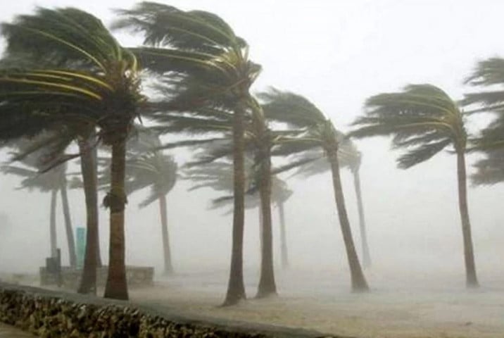 দুপুরের মধ্যে ৭ জেলায় ঝড়ের আভাস