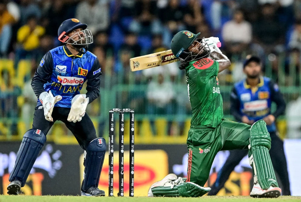 অলিখিত ফাইনালে আজ কে হাসবে শেষ হাসি?