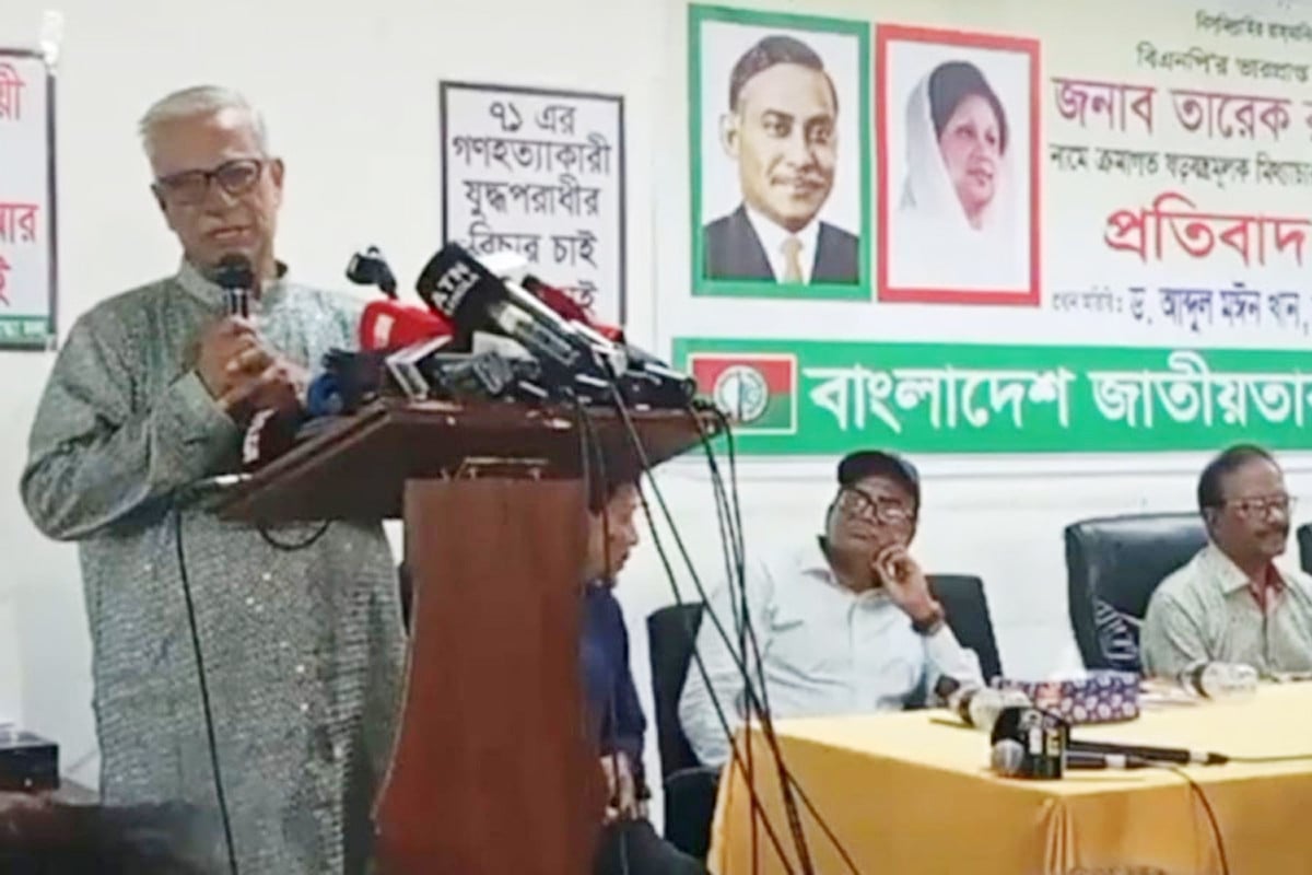 নির্বাচন পিছিয়ে দিতে ষড়যন্ত্র চলছে : ফারুক