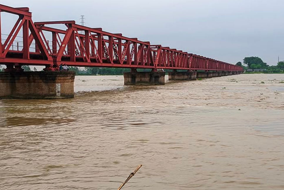 বাড়ছে তিস্তার পানি, চার জেলার নিম্নাঞ্চল প্লাবিত হওয়ার শঙ্কা