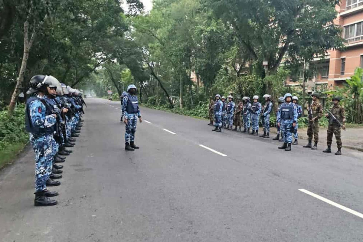 গোপালগঞ্জে অন্যান্য বাহিনীর সঙ্গে যুক্ত হয়েছে কোস্ট গার্ড